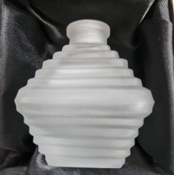 VINTAGE I. W. RICE & CO Crystal Glass Perfume Bottle - Never Used, In Box - Picture 5 of 9